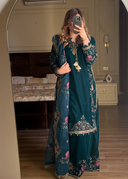Blue Regallia - 3pc Velvet