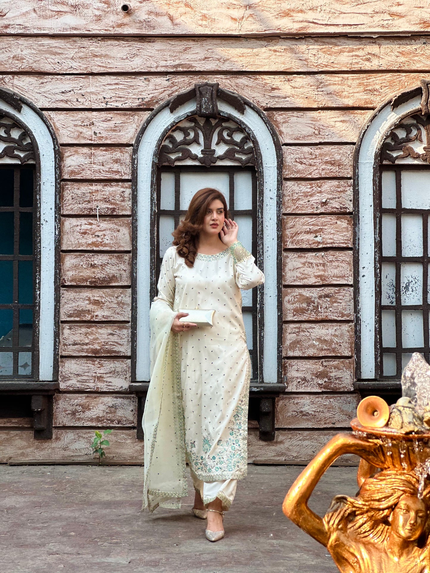Off White Affair - 3pcs Silk Kurta Set