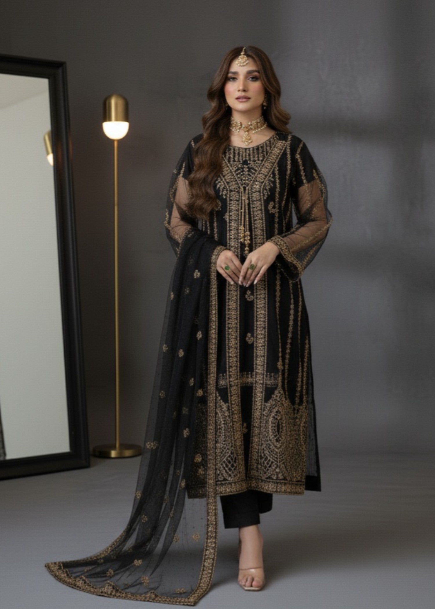 Black Elegance | 4pcs Net Gown